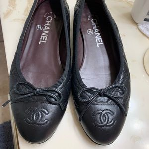 Chanel Black Leather Quilted Lambskin Flat Sz 36